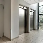 Functional With Ac Lechicka Very Berry By Renters Apartament Poznań