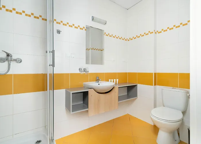 شقة Functional With Ac Lechicka Very Berry By Renters بوزنان