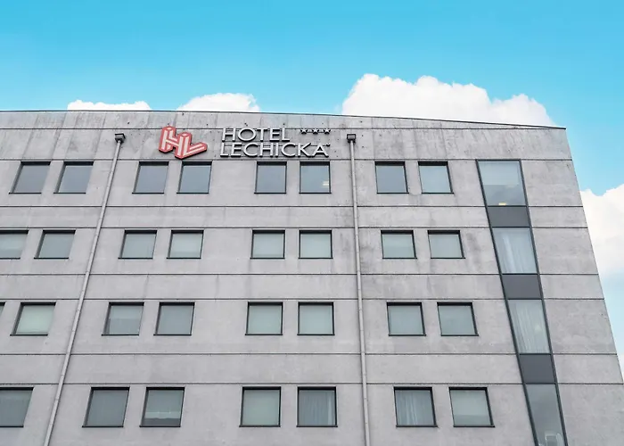 شقة Functional With Ac Lechicka Very Berry By Renters *